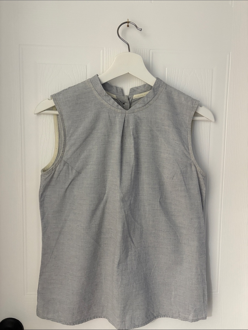 Sleeveless Blue/white organic Cotton Top